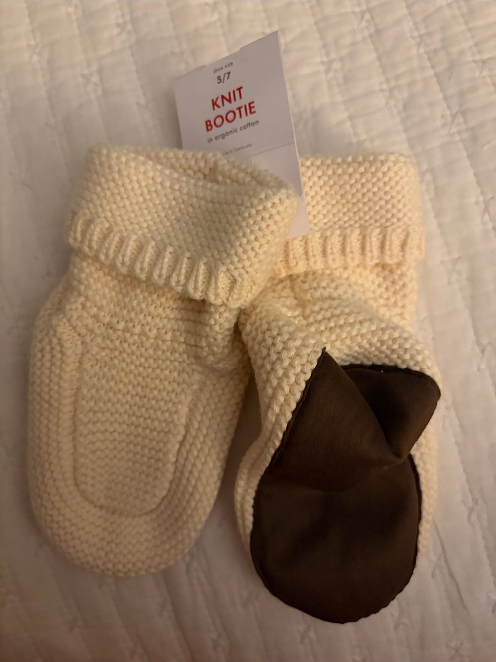 Hanna Andersson Sweater knit booties in ecru, shoe size 5/7